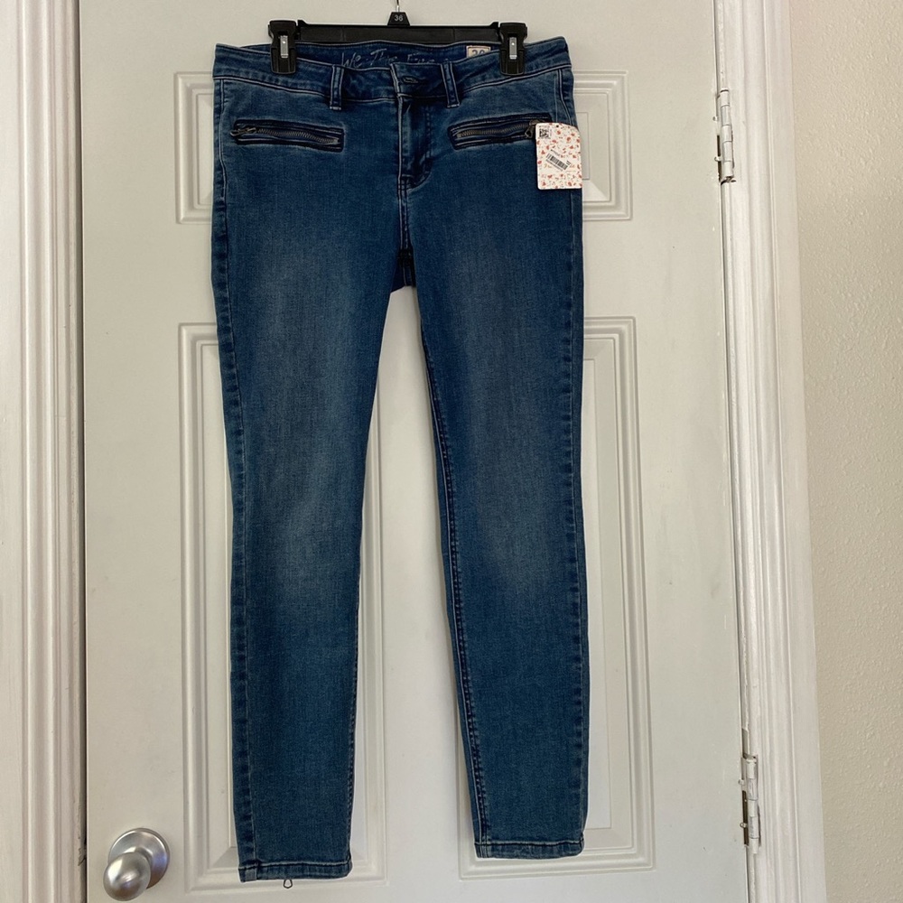 FREE PEOPLE SKINNY JEANS